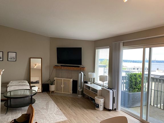 5th image of 10132 NE 64th St APT 13