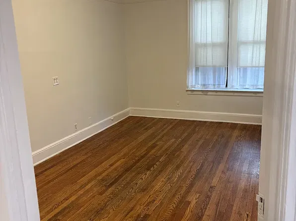 45-54 39th Pl APT 1, Sunnyside, NY 11104