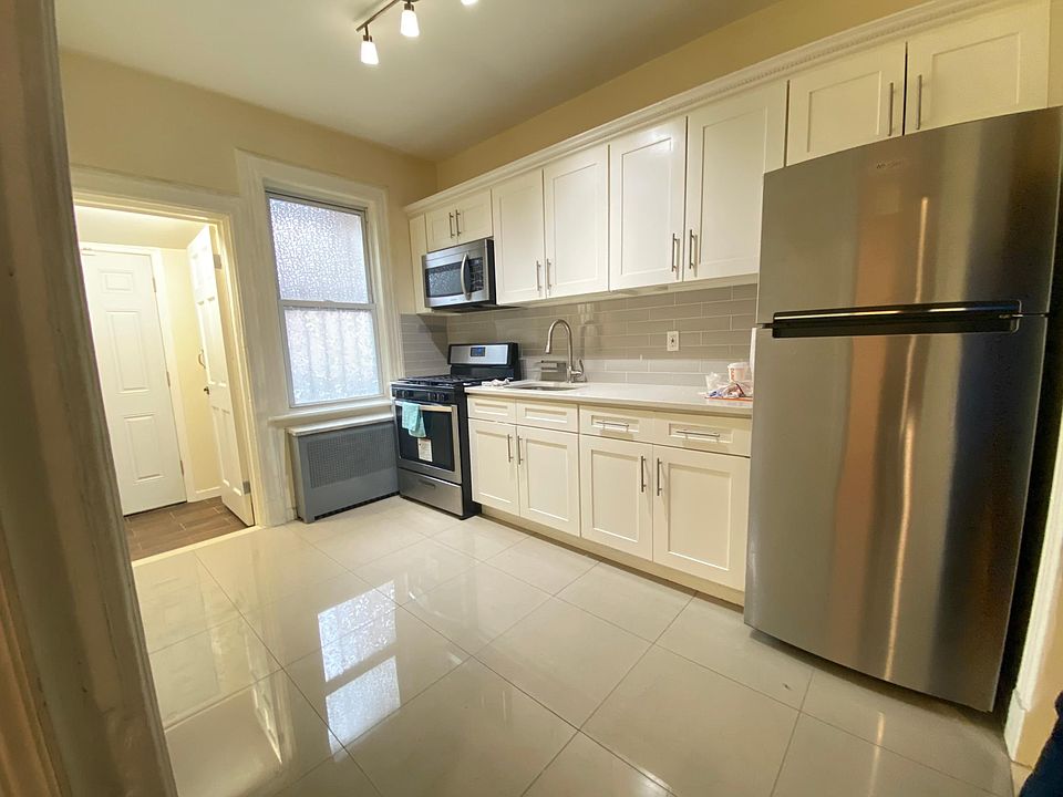 1st image of 8740 Woodhaven Blvd