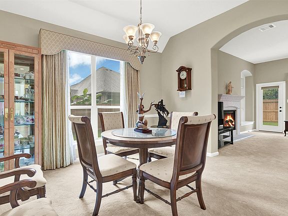 4th image of 21040 Williams Creek Dr