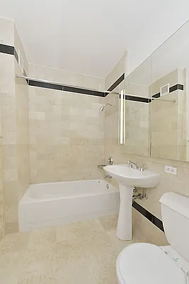 Rented by New York Residence | media 39