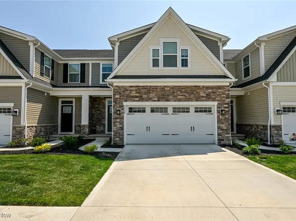 3424 Links Dr, Akron, OH 44333