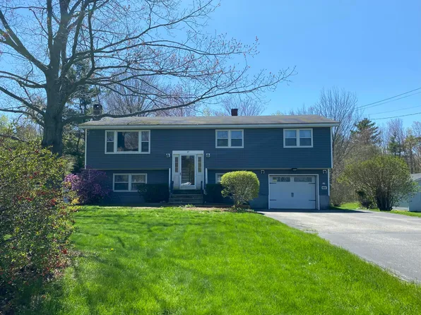 17 Canterbury Road, Brewer, ME 04412