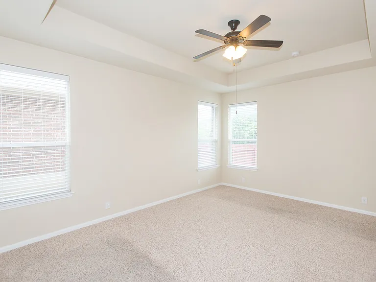 1902 Laminar Creek Rd — Photo 15
