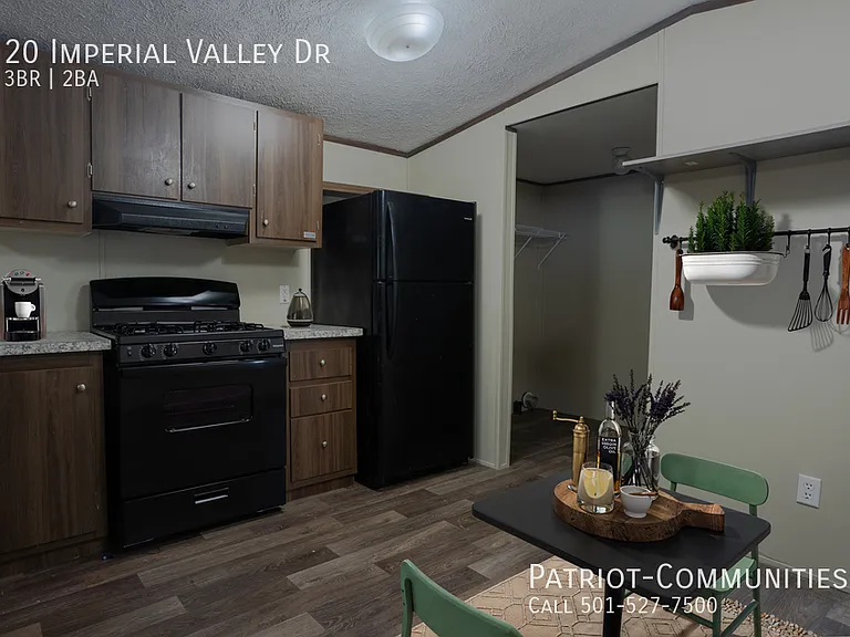 20 Imperial Valley Dr — Photo 5