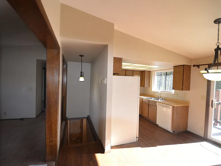 347 Huron Rd #450 — Photo 14