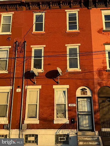 2427 N 10th St Photo 1