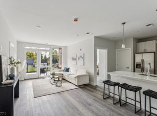 140 W Webster Ave #222, Roselle Park, NJ 07204