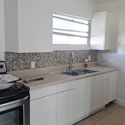 3rd image of 607 LIME AVENUE
