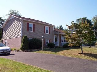 2 Brook Cir, Waynesboro, VA 22980