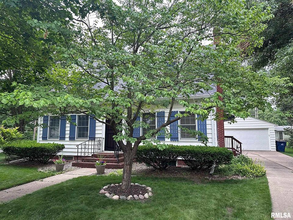 1st image of 1043 E Detroit Ave