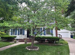 1043 E Detroit Ave, Monmouth, IL 61462