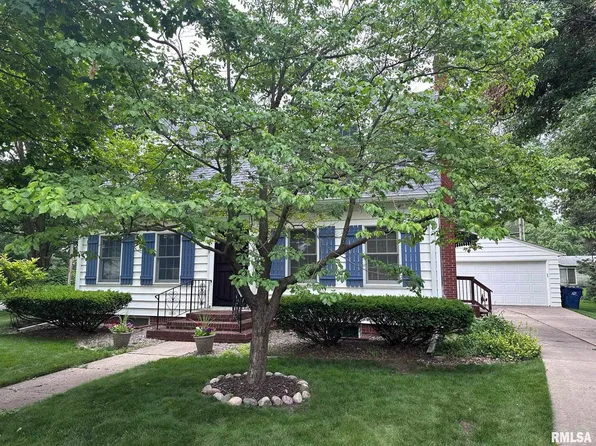 1043 E Detroit Ave, Monmouth, IL 61462