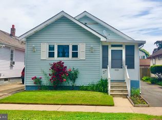 94 Reeger Ave, Hamilton, NJ 08610