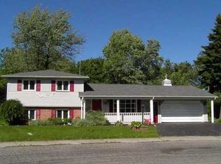 75 Moroa Dr, Rochester, NY 14622