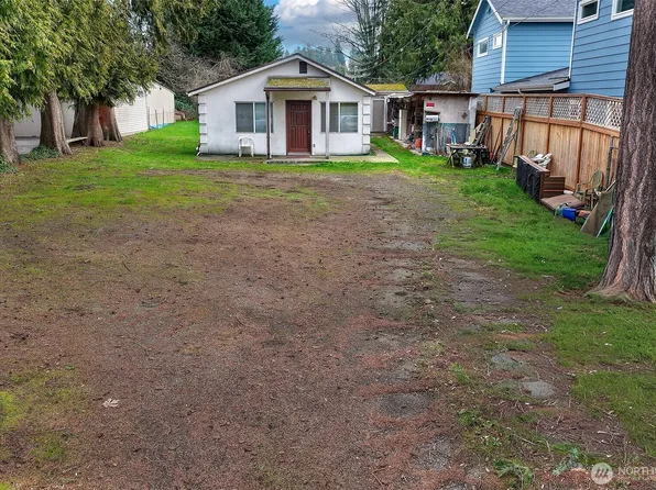 13034 30th Avenue NE, Seattle, WA 98125