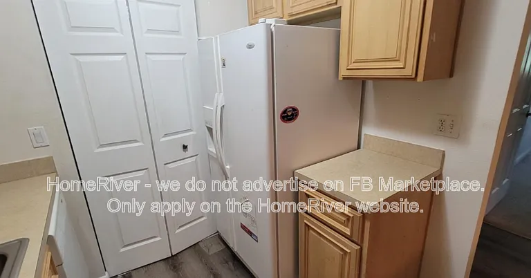 6010 Laketree Ln #H — Photo 8
