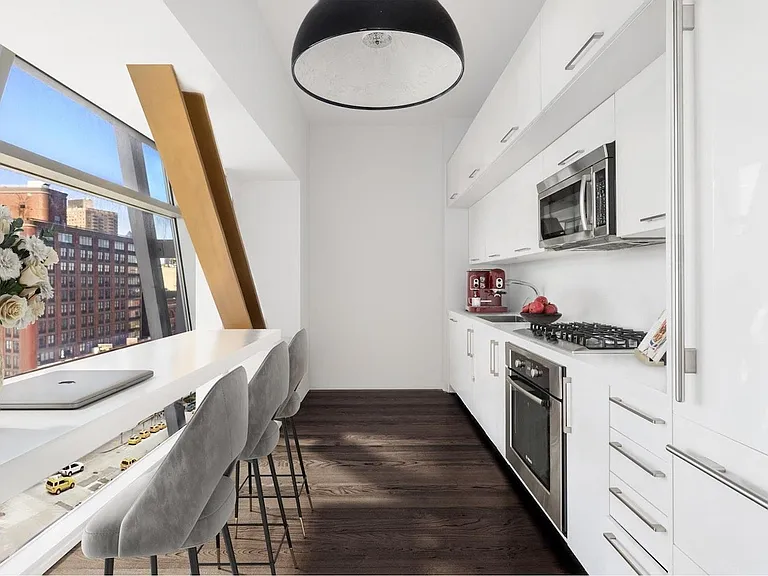 52 E 4th St #9 — Photo 5