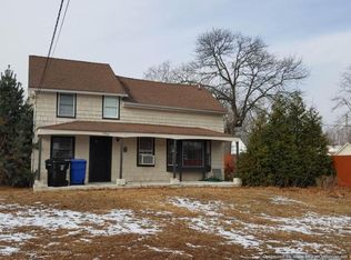 756 Main St, Belford, NJ 07718