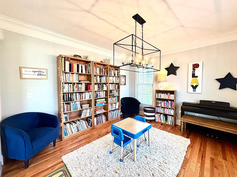 1901 Forest Ln — Photo 25