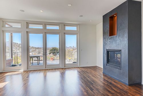 3rd image of 526 Liberty St