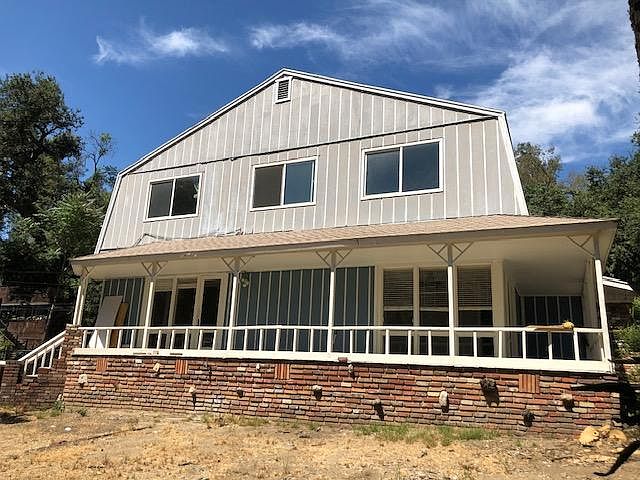 1st image of 537 Cloverleaf Dr