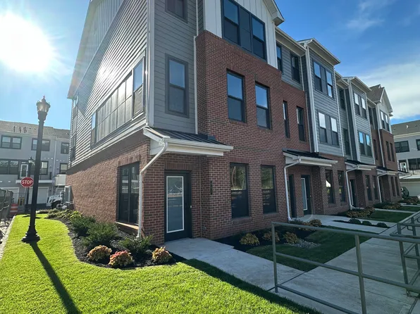801 Shay Ct, Princeton Junction, NJ 08550