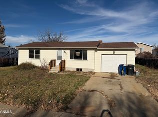 312 Ruby St, Dickinson, ND 58601
