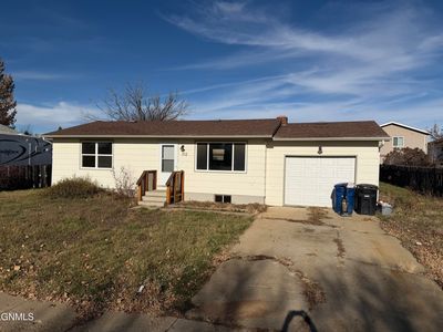 312 Ruby St, Dickinson, ND, 58601