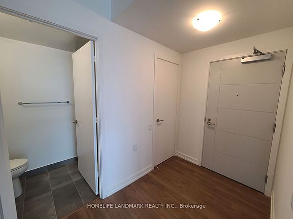2nd image of 203 College St #2004