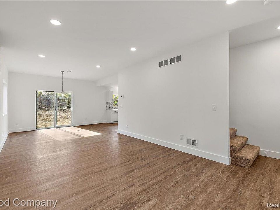 488 Bloomfield Ave, photo 8