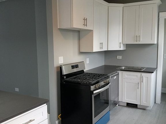 4th image of 4018 N Lawler Ave