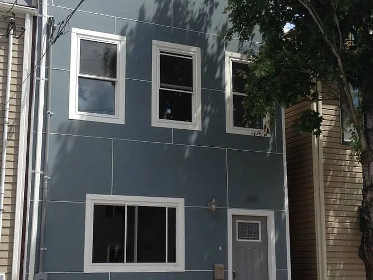 1815 Jane St — Photo 17