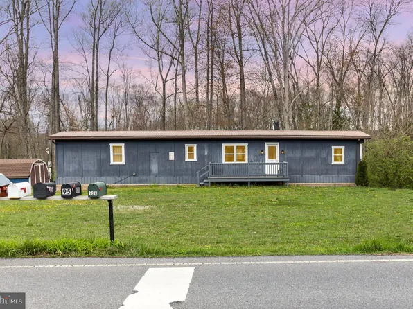 745 Smokestown Rd, Denver, PA 17517