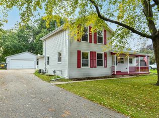 1232 Barnes St, Delavan, WI 53115