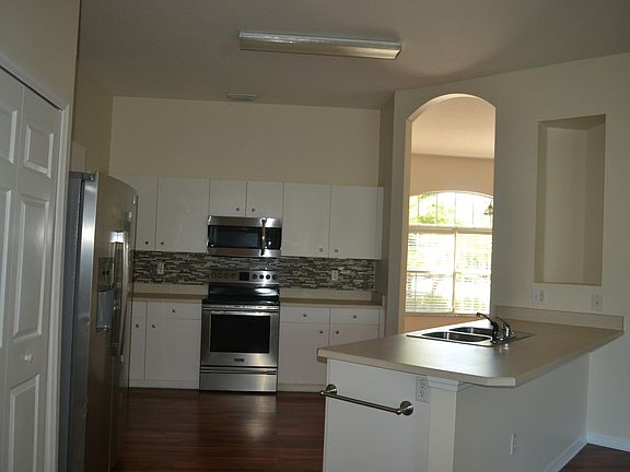 2nd image of 1709 Goosecross Ct