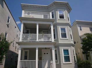 11 Treadway Rd, Dorchester, MA 02125