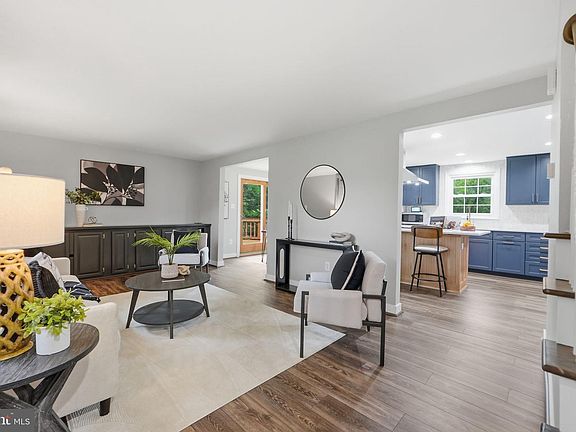 4th image of 21 Bell Bluff Ct