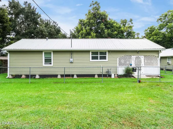 606 E 15th St, Crowley, LA 70526