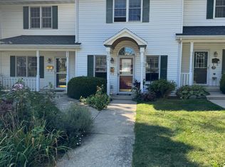 825 Sutherland Ave, Janesville, WI 53545