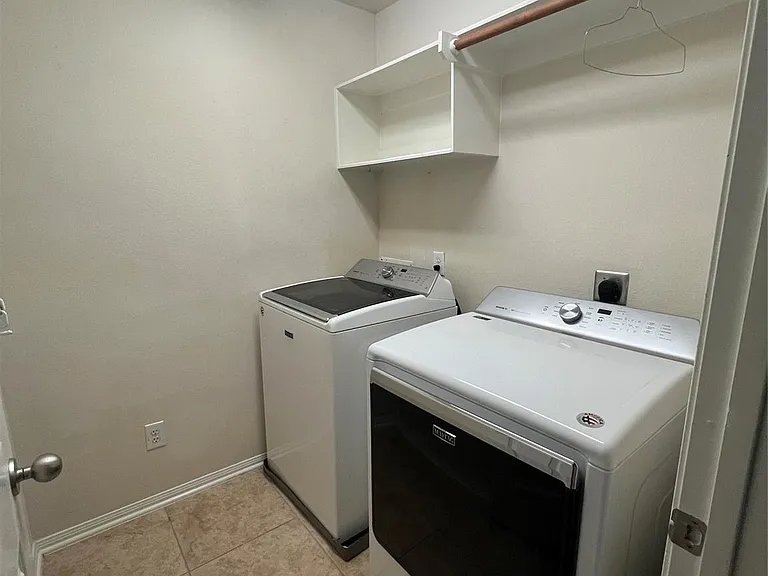 43 Nestlewood Pl — Photo 13