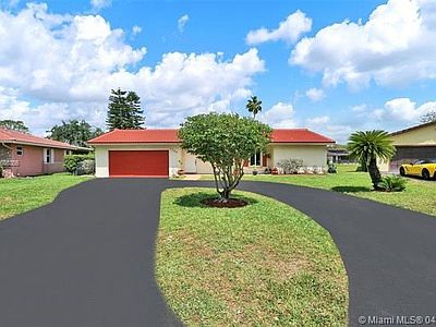 3rd image of 1746 NW 84th Dr