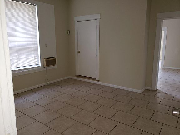 3rd image of 2219 Durham St APT B