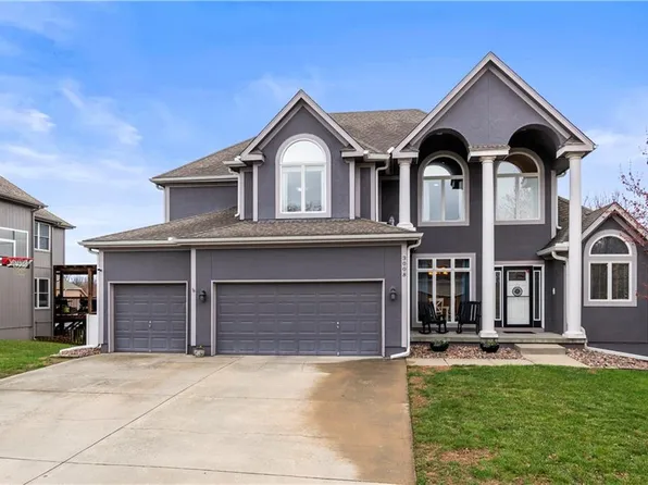 3008 S Granite Ave, Blue Springs, MO 64015