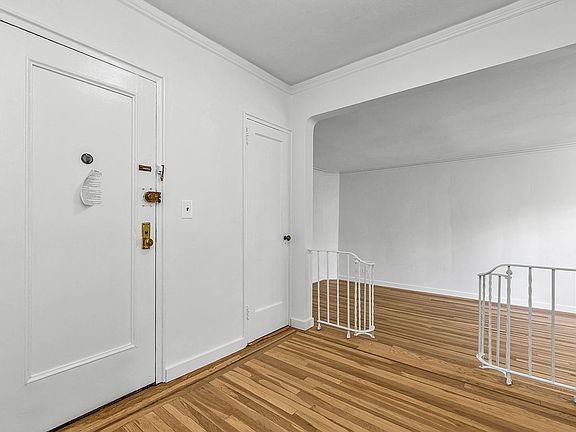 4th image of 6863 108th St APT 3G