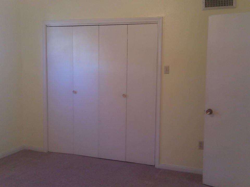 LARGE MASTER CLOSET