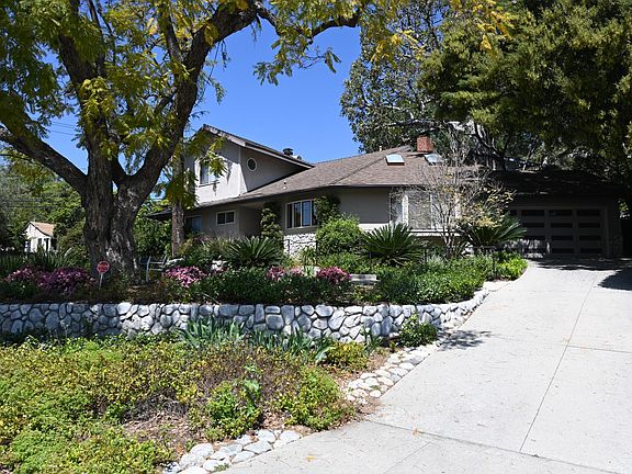 3rd image of 95 Olive Ave
