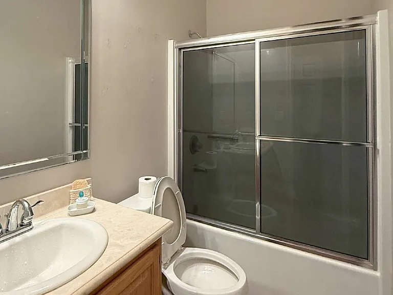404 Buxton Way — Photo 12