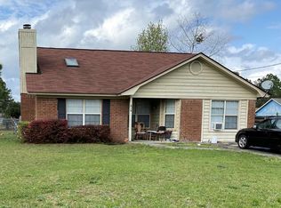 616 Honey Ridge Ln, Hinesville, GA 31313