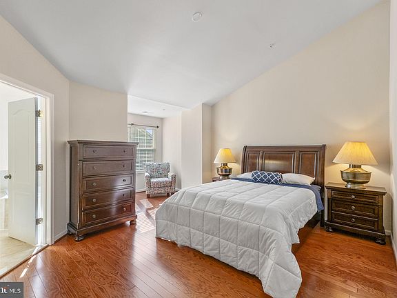 5th image of 13500 Latrobe Ln #2360